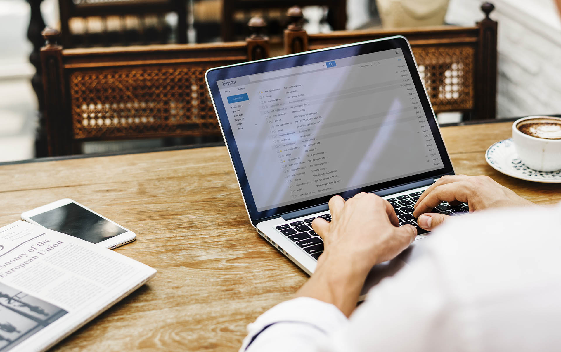 As a content creator who hires assistants you need to be doing this one thing ....